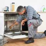 Почему посудомоечная машина плохо моет посуду — причины и способы решения проблемы