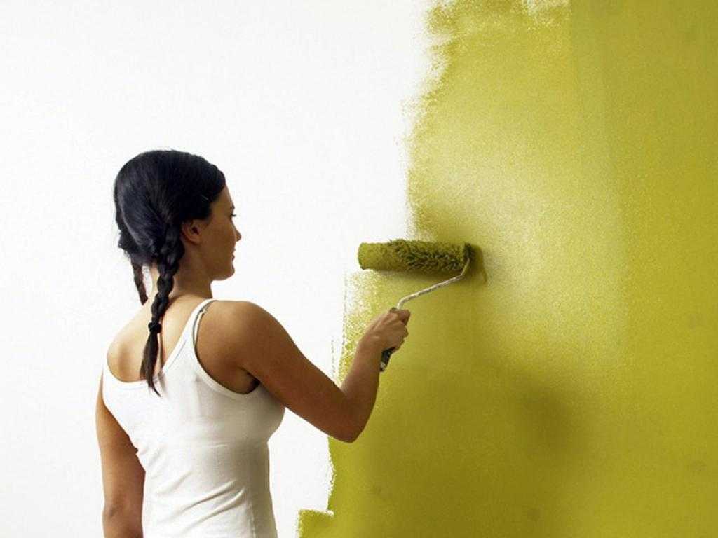 Покраска стен краской