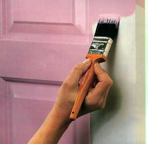 Как покрасить деревянные двери