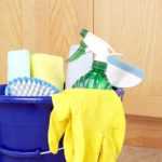Чем отмыть жир на кухонных шкафах: средства бытовой химии, пароочиститель для дома, полезные советы